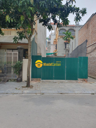 Bán đất mp phú xá tây hồ, vỉa hè 5m, 71m2, mt 4m, 24.5 tỷ 0987104878