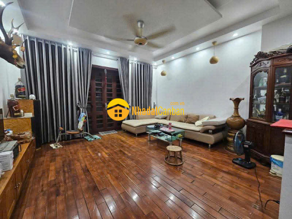 Tôi bán nhà mặt phố hồng mai sầm uất gần phố bạch mai, chùa quỳnh 52m2 chỉ 13.x tỷ. 0989626116