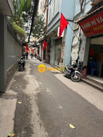 Bán nhà mặt phố phùng khoang ngay cạnh lương thế vinh 42m mặt tiền 3,3m vuông vắn 11 tỷ